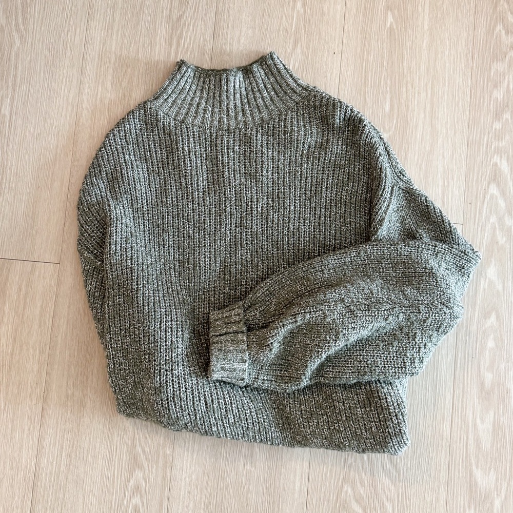 aerie Mockneck Olive Green Women’s Sweater